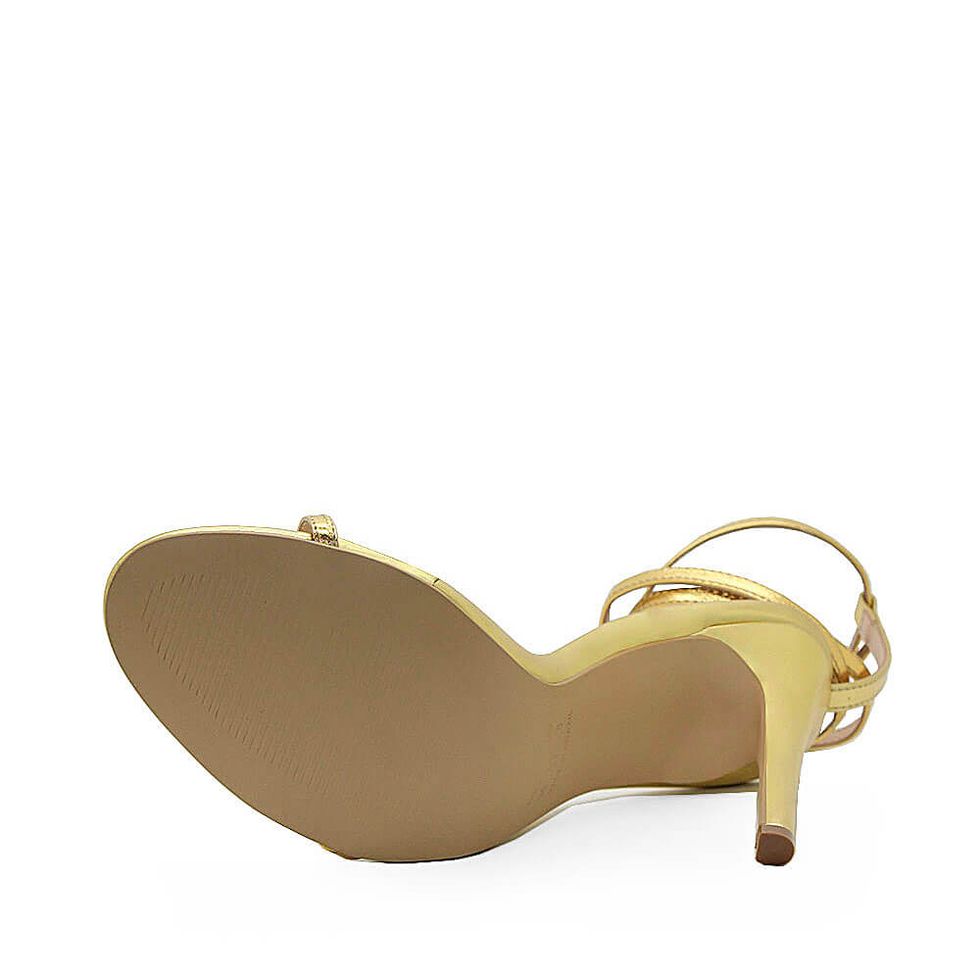 sandalia-royalz-metalizada-aveline-salto-alto-fino-tira-dourada-3