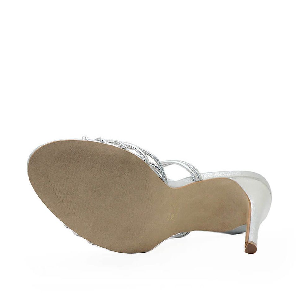sandalia-royalz-metalizada-luara-amarracao-salto-alto-fino-prata-3