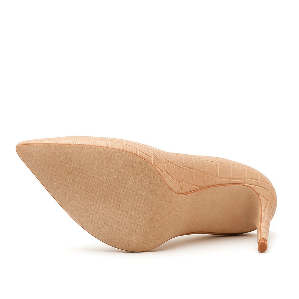 scarpin-royalz-croco-salto-alto-fino-celine-nude-escuro-3.jpg