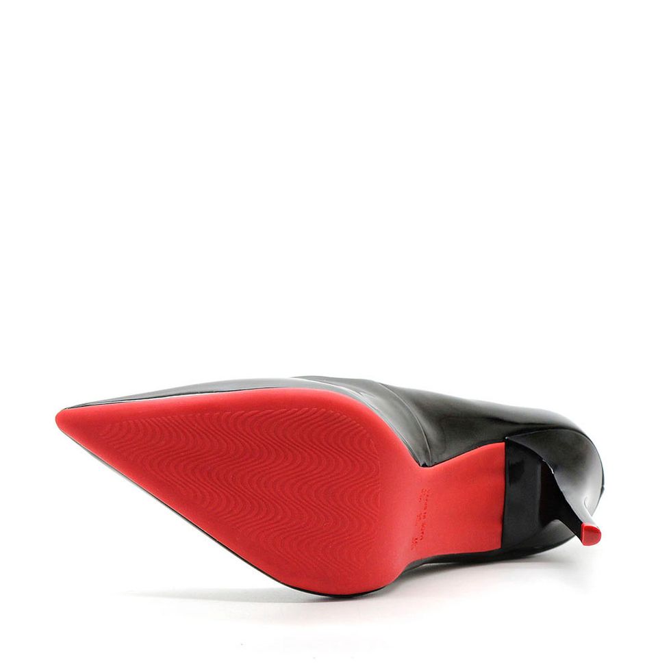 scarpin-royalz-verniz-sola-vermelha-salto-fino-penelope-preto-4